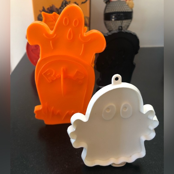 Halloween Candle Holder, Witch Candy Holder, Cookie Cutters - Picture 5 of 16